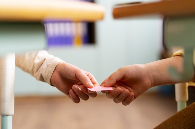 二级残疾证需要什么条件