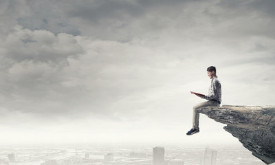 企业做决策要考虑什么